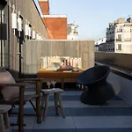 Mob House Hotel