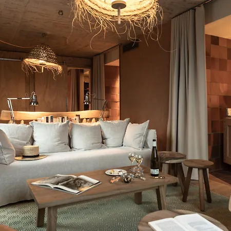 Mob House 4* Saint-Ouen (Seine-Saint-Denis)