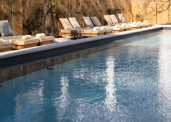 Mob House 4* Saint-Ouen (Seine-Saint-Denis)